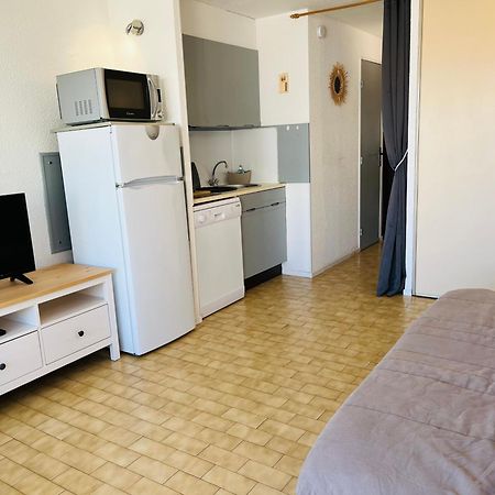 Studio Cabine 4 Couchages Avec Piscine Lb Le Grau-du-Roi Dış mekan fotoğraf