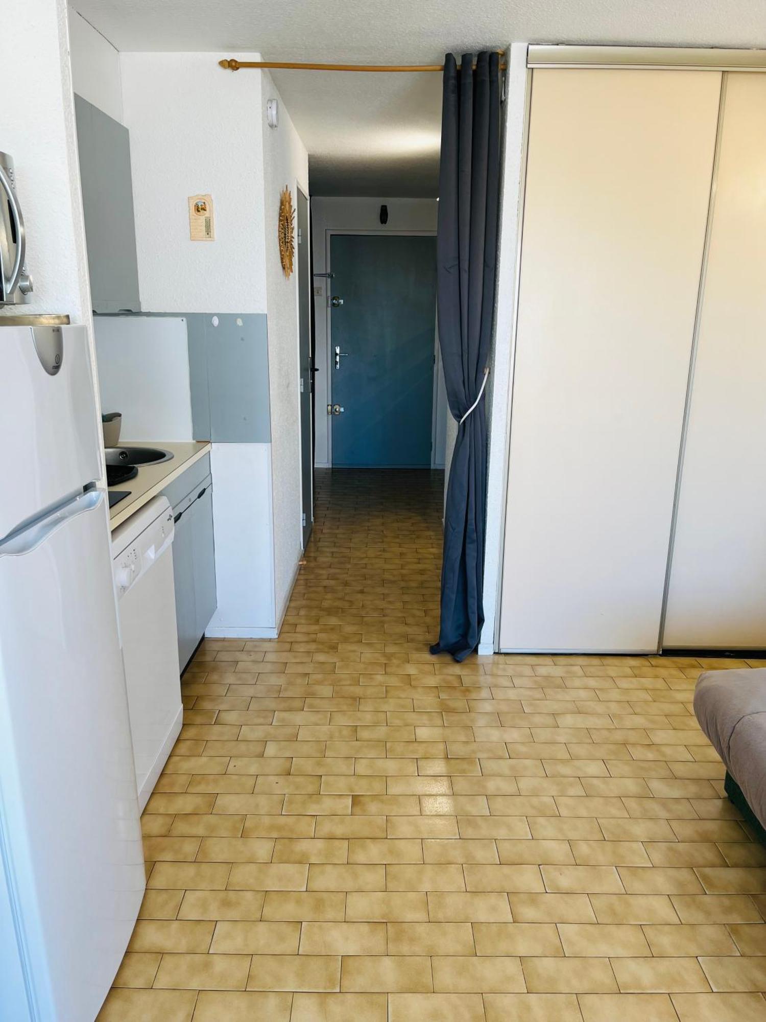Studio Cabine 4 Couchages Avec Piscine Lb Le Grau-du-Roi Dış mekan fotoğraf